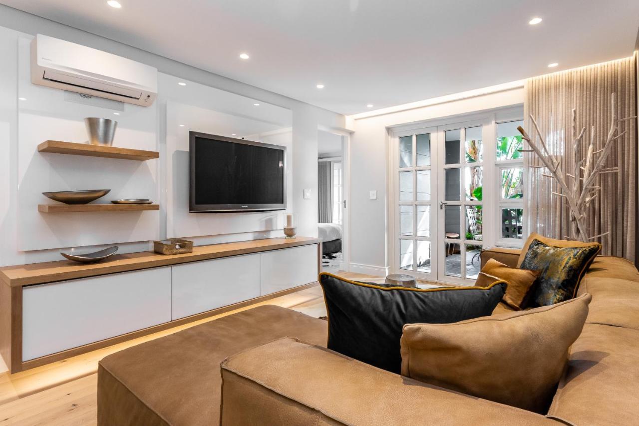 Three Bedroom African Apartment Garden