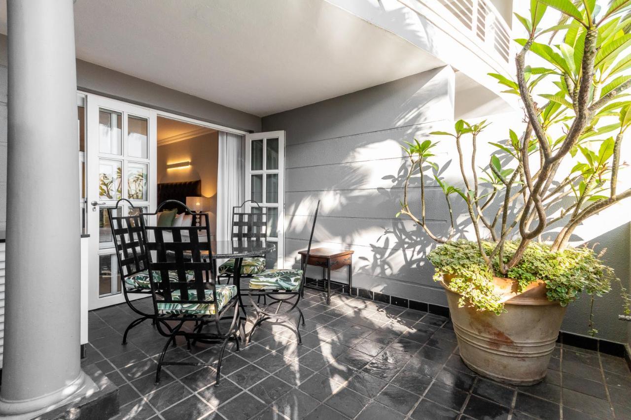 Three Bedroom African Apartment Garden