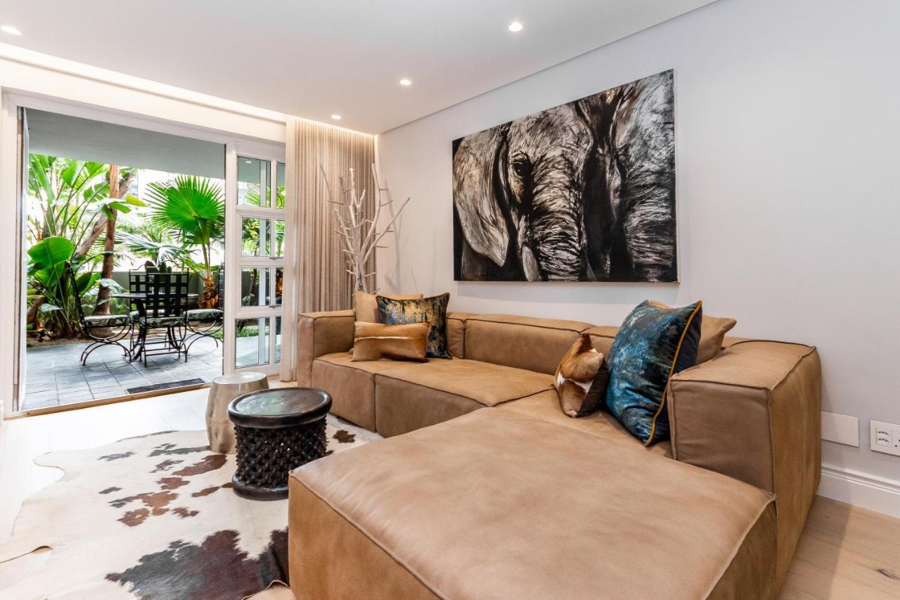 Three Bedroom African Apartment Garden