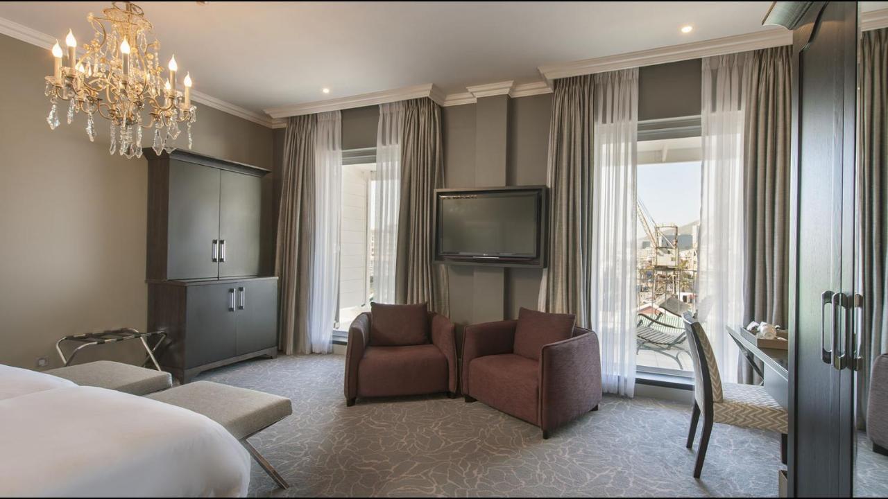 Premium Double or Twin Room Mountain View