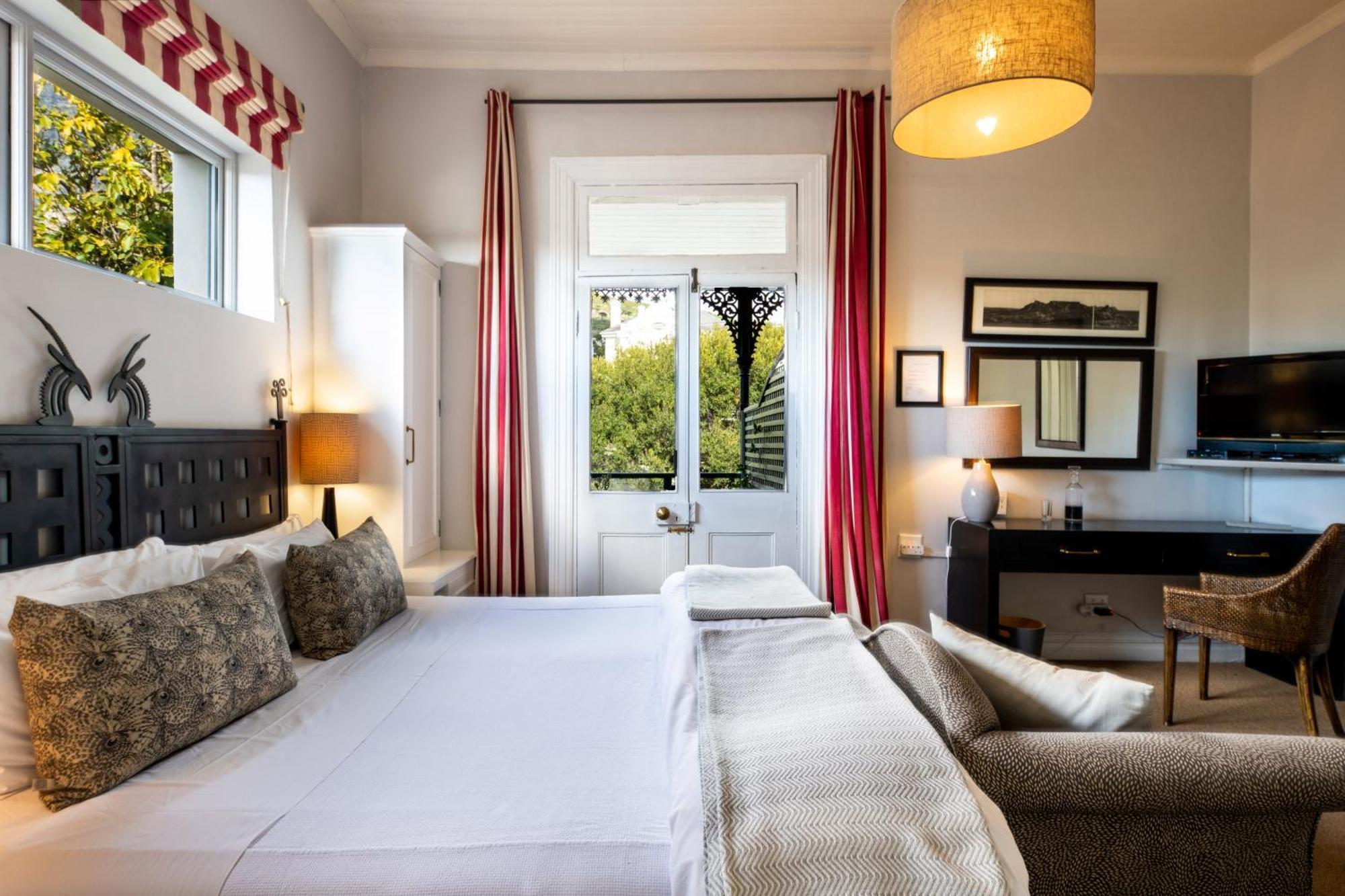 Superior Double or Twin Room,1541833318:JPEG