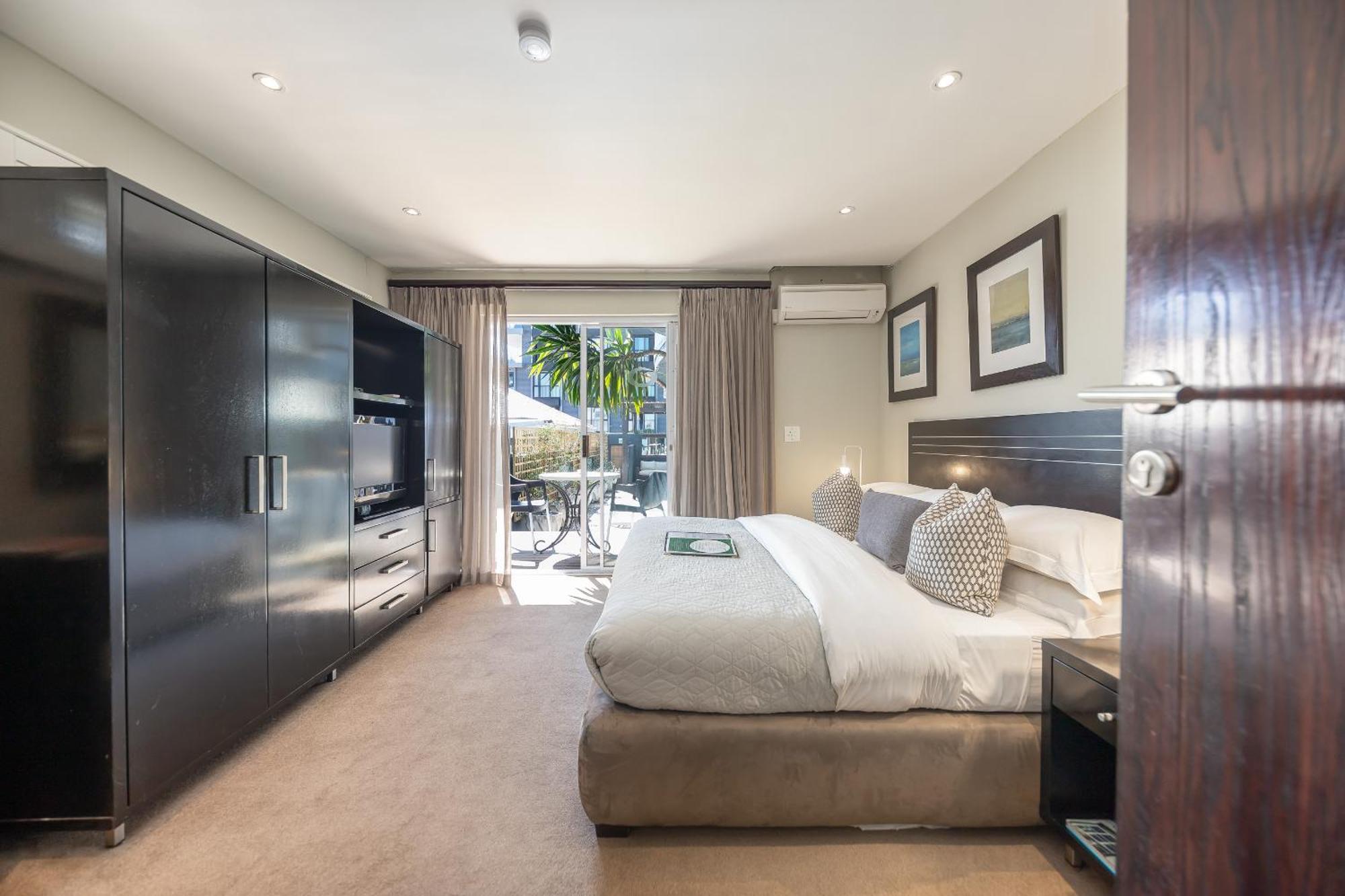 Standard King Room,1572632240:JPEG