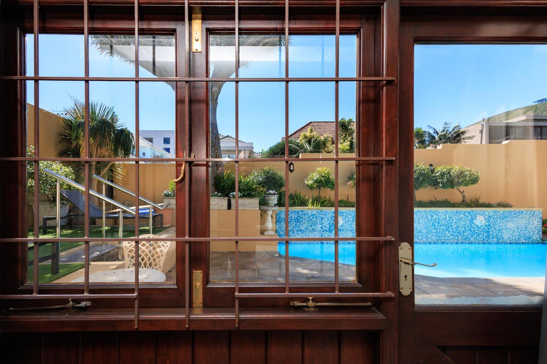 Luxury Double Room Shower