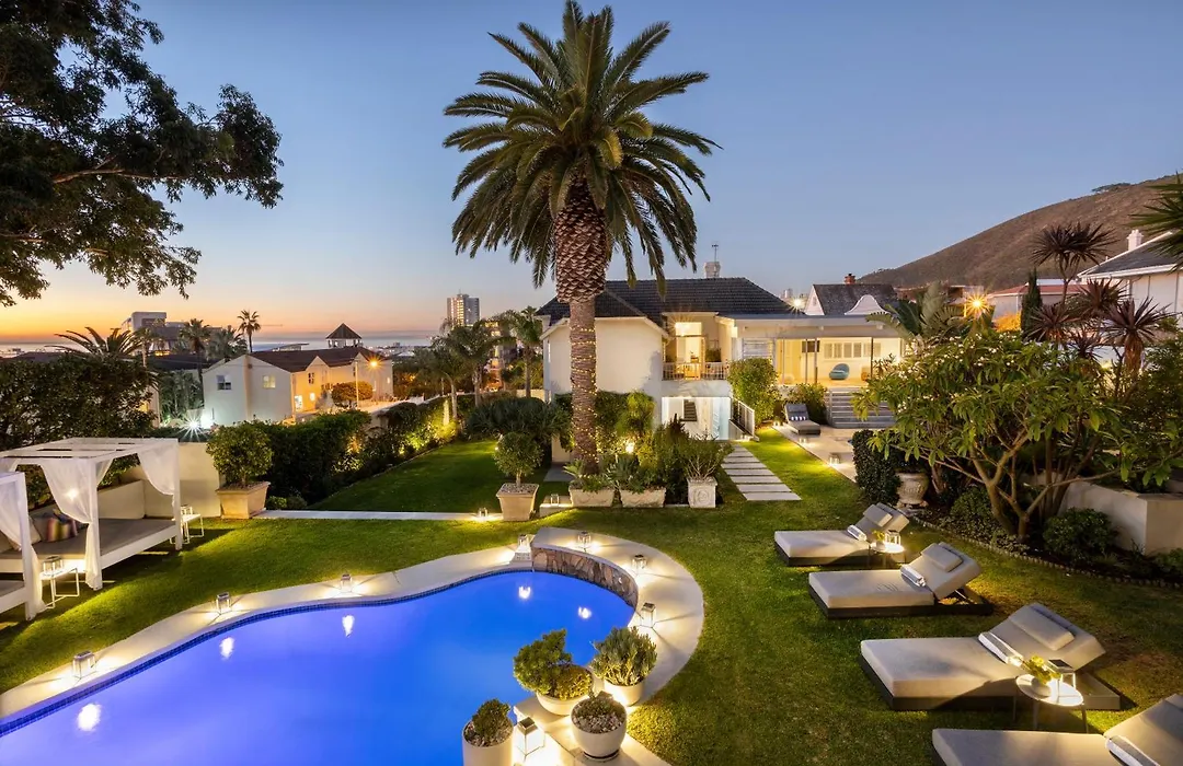 The Clarendon - Fresnaye-1