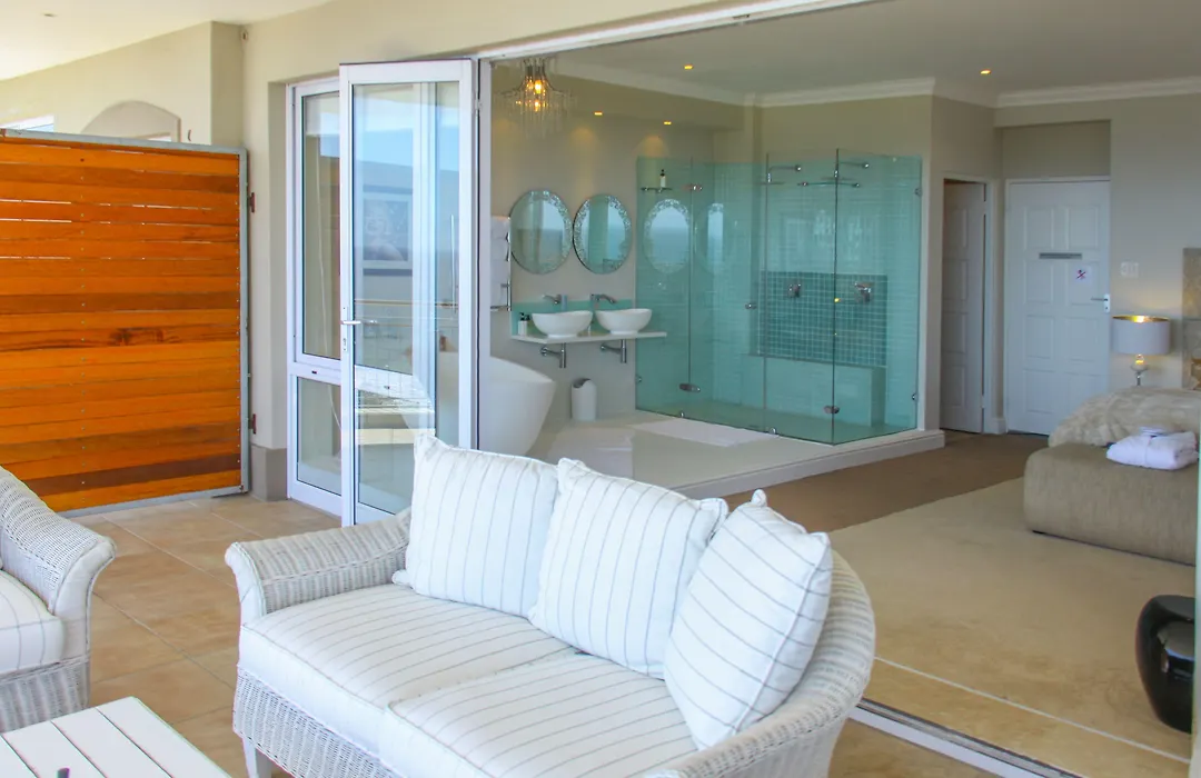 3 On Camps Bay-1