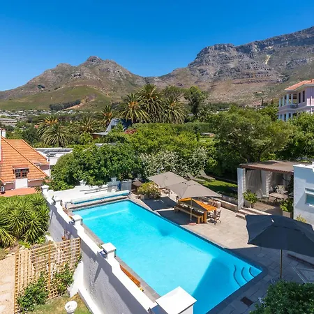 Abbey Manor Luxury Guesthouse-3