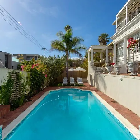 Rhonda'S Manor Boutique Guest House-3